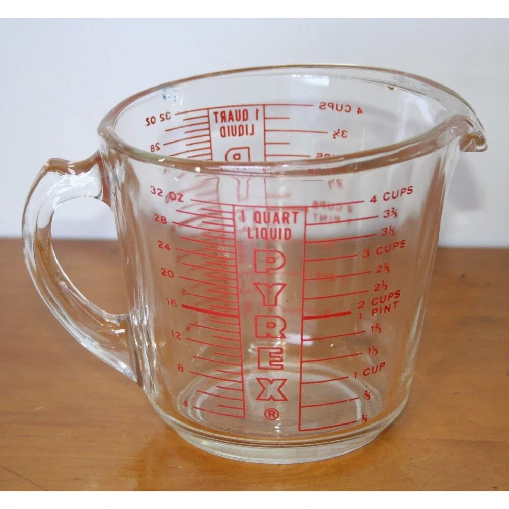 Vintage Pyrex Red 4 Cups Quart Liquid D Handle Glass HTF Measuring Cup USA Heavy